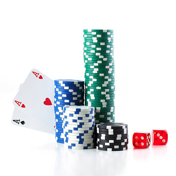 AduQ card game interface on ovjtoto platform showing table selection and player list